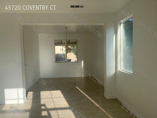 Building Photo - 45720 Coventry Ct.