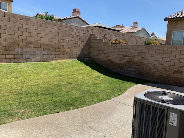 Building Photo - 84126 Canzone Dr