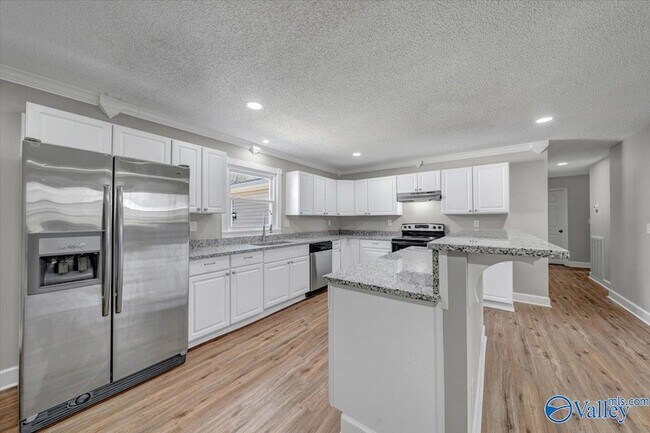 Building Photo - 117 Mandy Dr