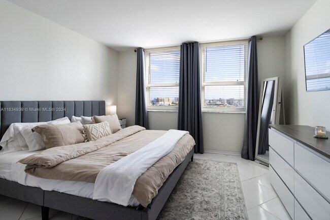 Building Photo - 90 Alton Rd