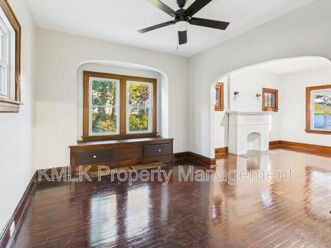 Building Photo - 973 Harrison Ave