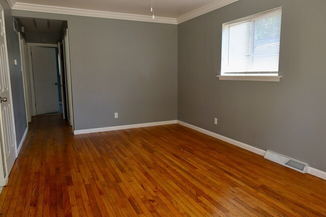 Building Photo - 1239 Peggy Ct