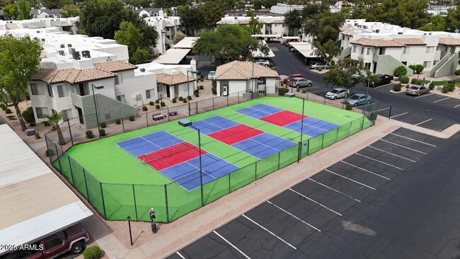 Building Photo - 1825 W Ray Rd