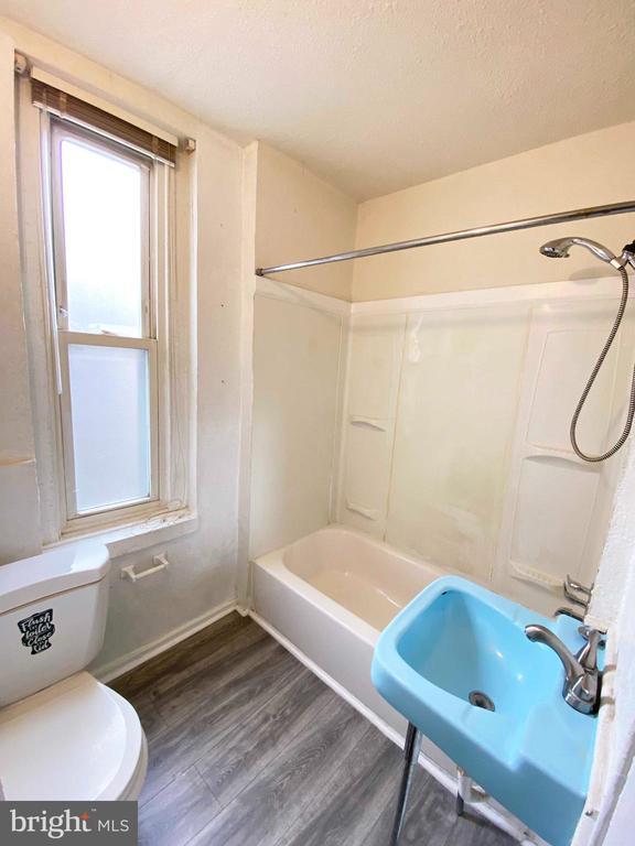 Building Photo - 3454 N Water St