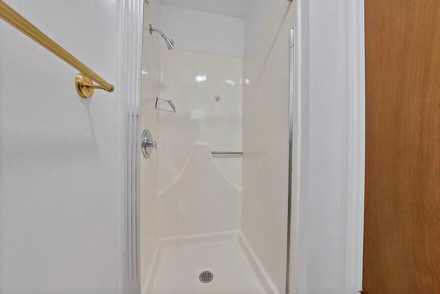 Building Photo - 2505 Ironwood Ct