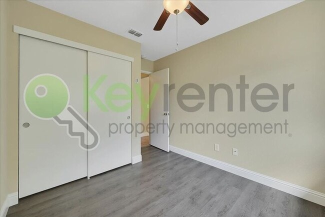 Building Photo - 3040 Danehurst Ct