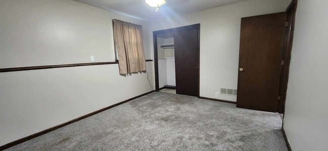 Building Photo - Spacious Home for Rent!