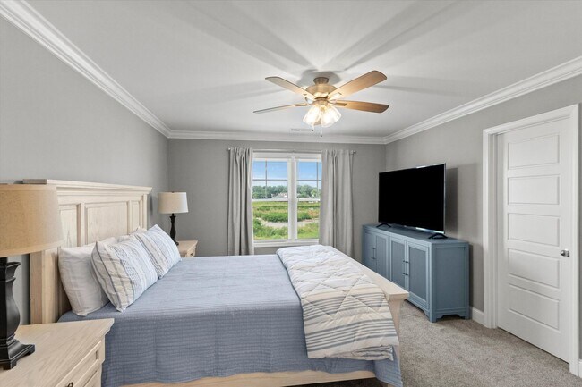 Building Photo - Fully Furnished and Move-In Ready - Flexib...