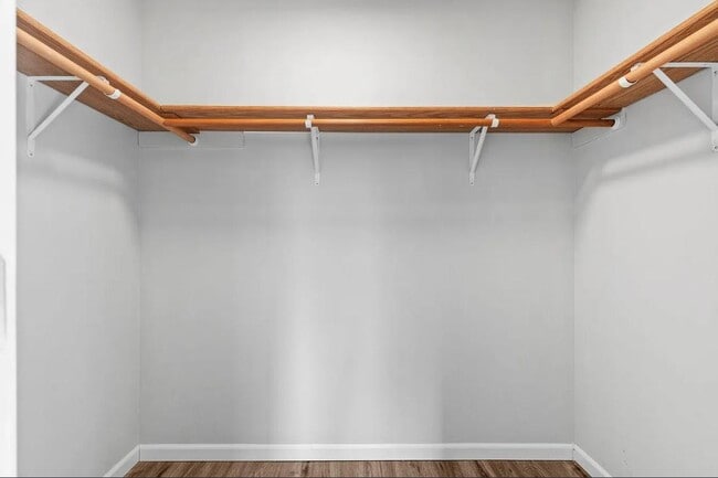 Building Photo - 608 Roundhouse St