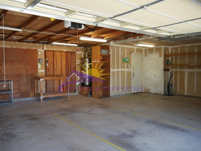Building Photo - 1646 Hedland Pl