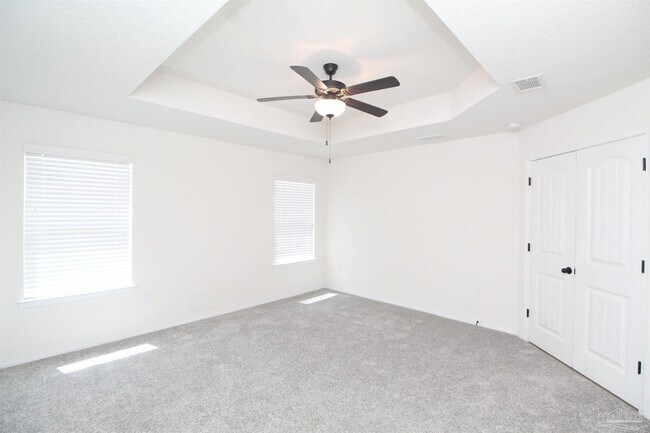 Building Photo - 5605 Peach Dr