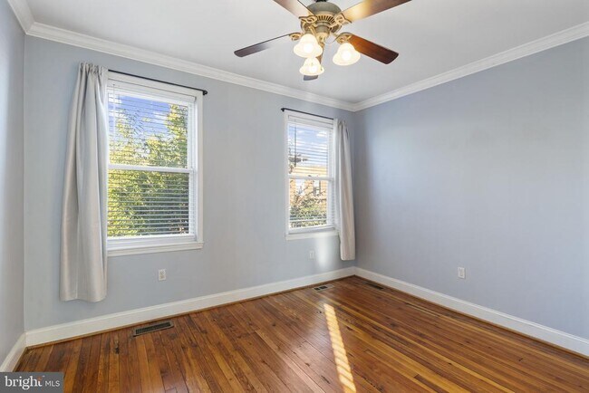Building Photo - 635 Fagley St