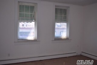 Building Photo - 144 N Park Ave