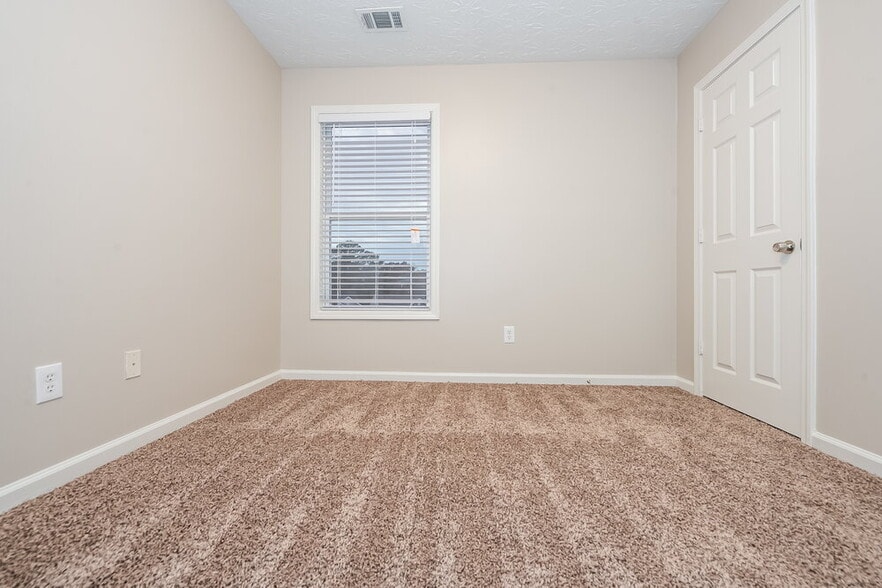 Building Photo - 1583 Thornwick Trace