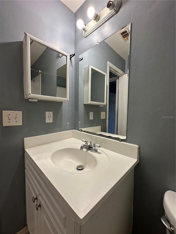 Building Photo - 517 N John St