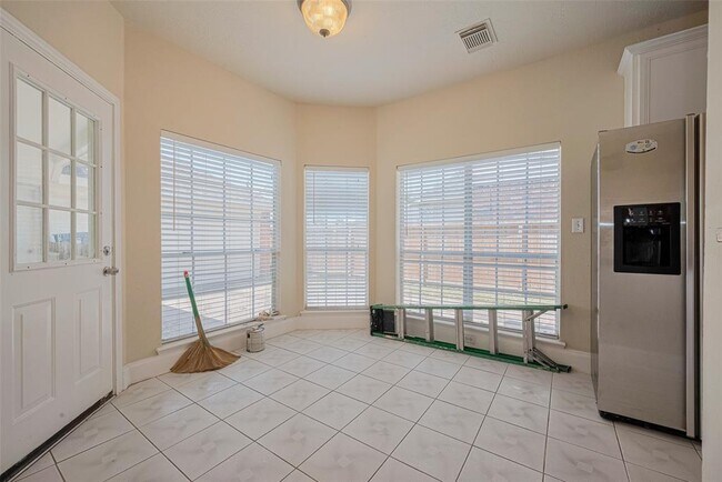 Building Photo - 14203 Torrey Village Dr