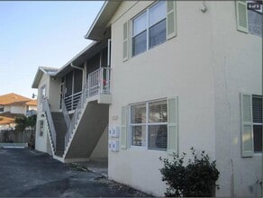 Building Photo - 1220 NW 16th Ave
