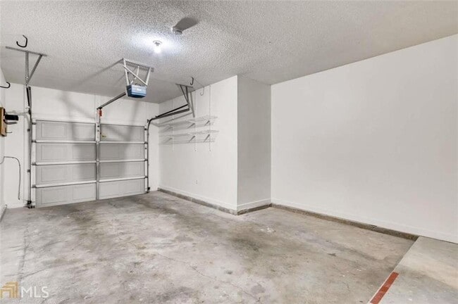 Building Photo - 711 Spring Heights Ln