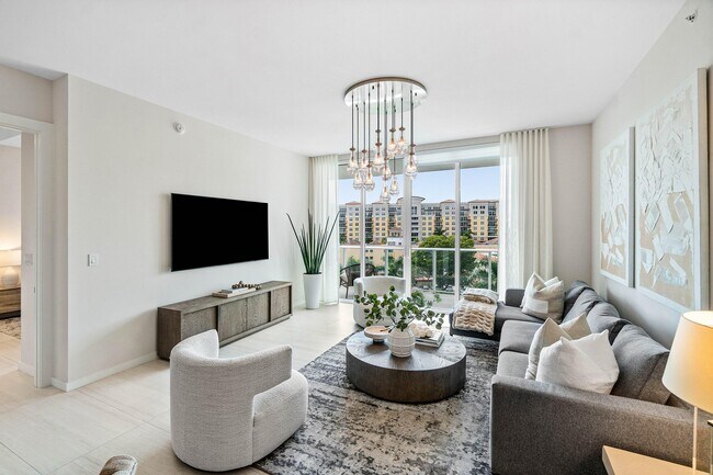 Building Photo - 200 SE Mizner Blvd