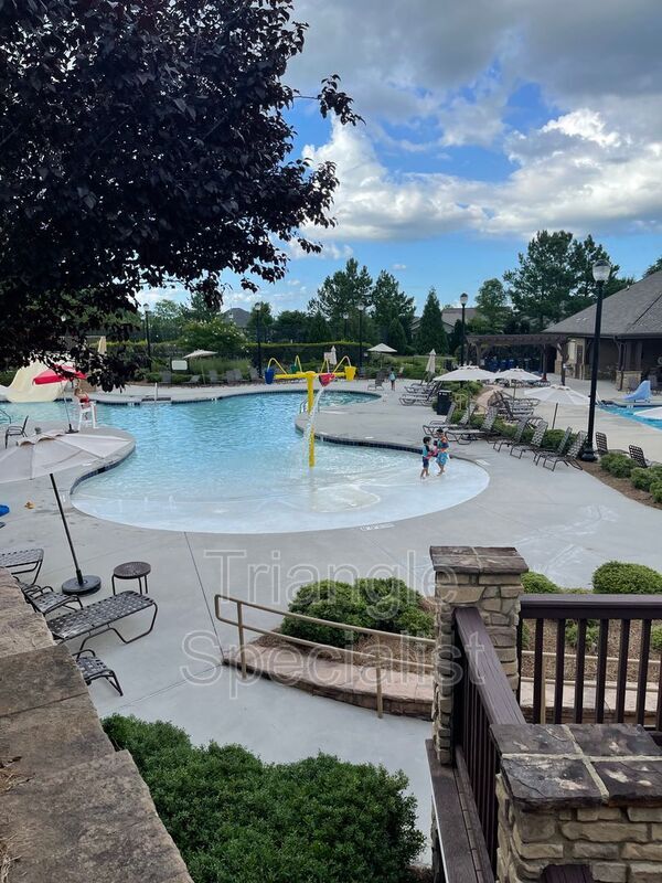 Building Photo - 2951 Casona Way