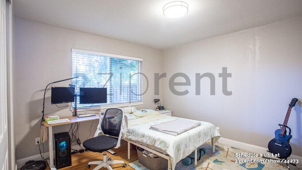 Building Photo - 134 Kittoe Dr