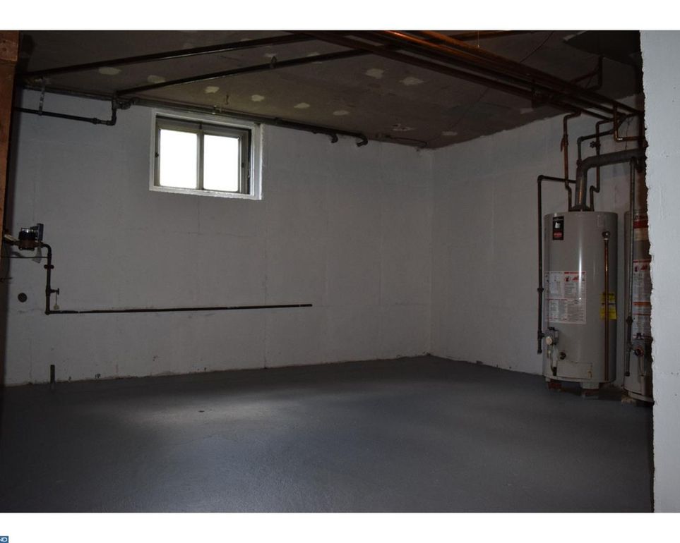 Basement with storage space - 11 Corbin Ct