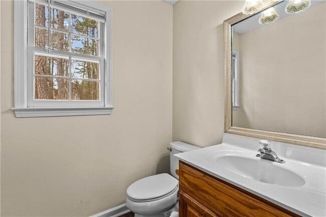 Building Photo - 2155 Southbrook Ridge NW