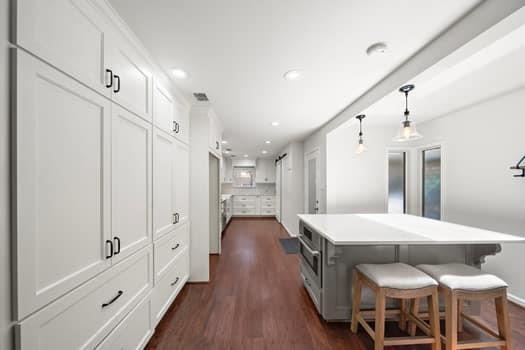 Building Photo - 201 Vanderpool Ln