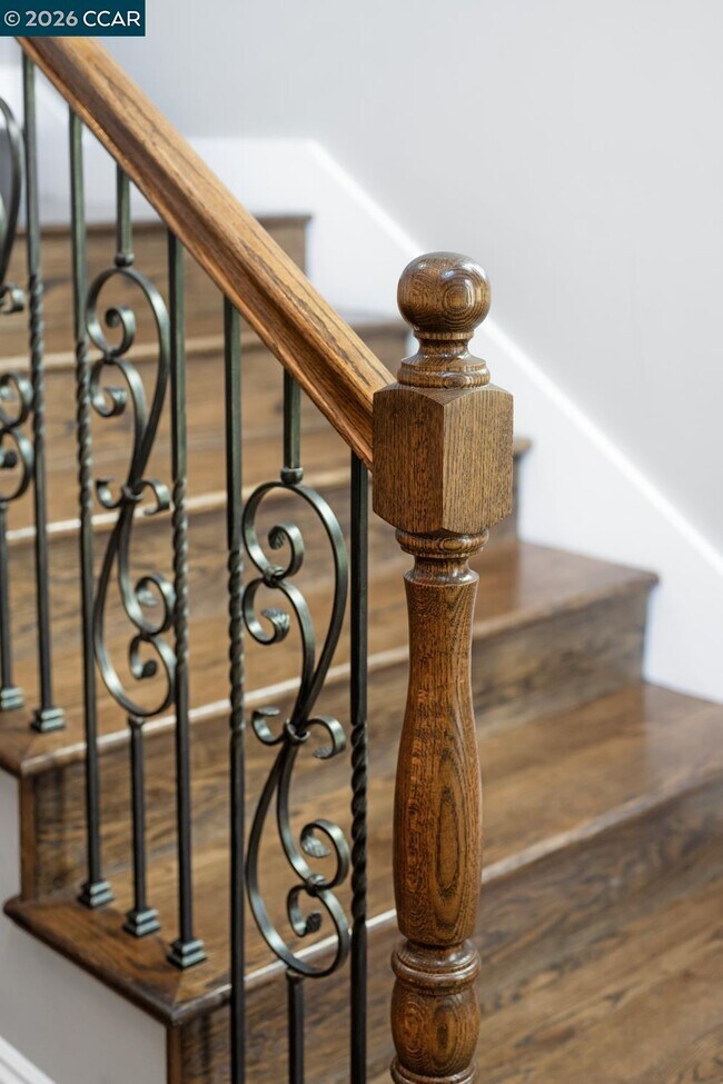 Building Photo - 3898 Happy Valley Rd