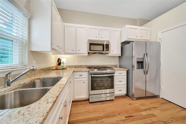 Building Photo - 8705 Bryam St