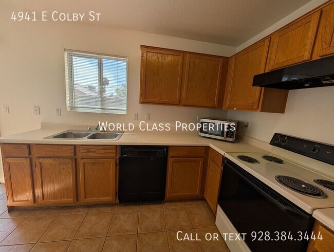 Building Photo - 4941 Colby St