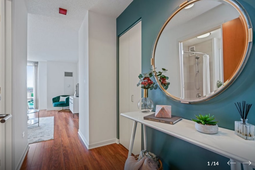 Building Photo - 645 N Kingsbury St