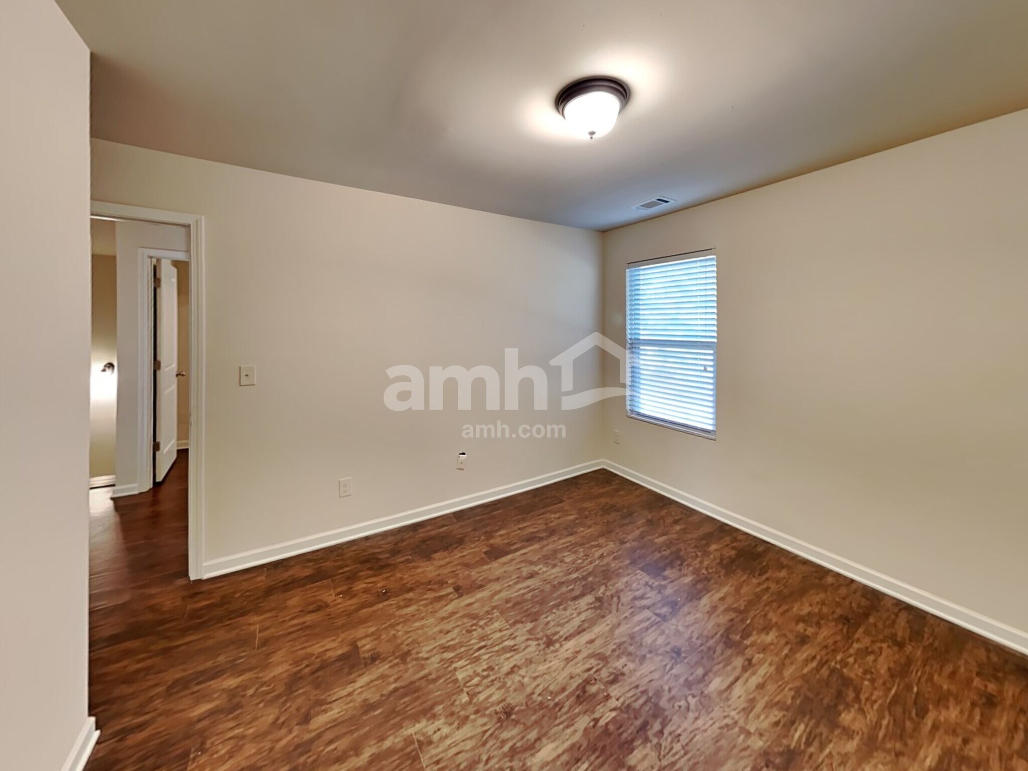 Building Photo - 4055 Clay Ct SE