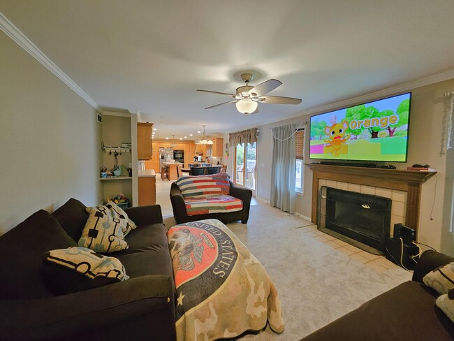 Building Photo - 5429 Bluebell Ct