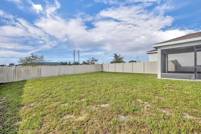 Building Photo - 1140 Sugarwood St