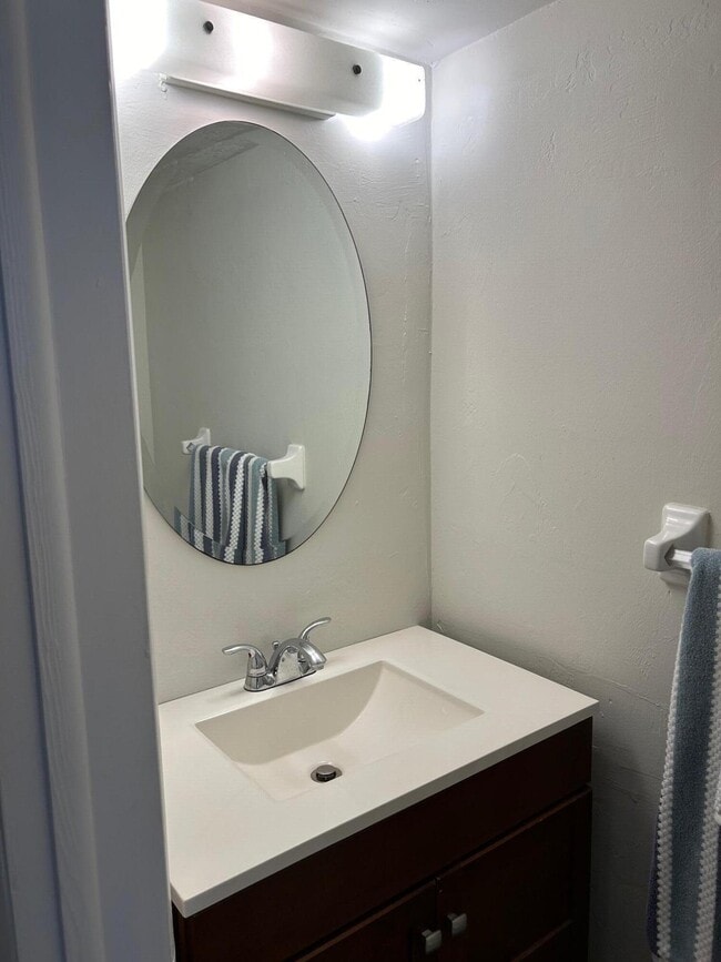 Building Photo - 1220 NE 3rd St