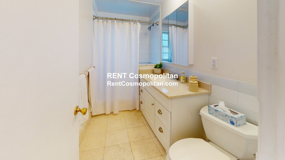 Building Photo - 27 Arlington Rd