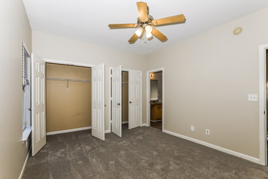 Building Photo - 2249 Crossrail Dr