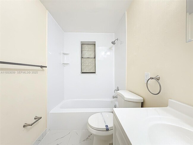 Building Photo - 2335 NE 172nd St