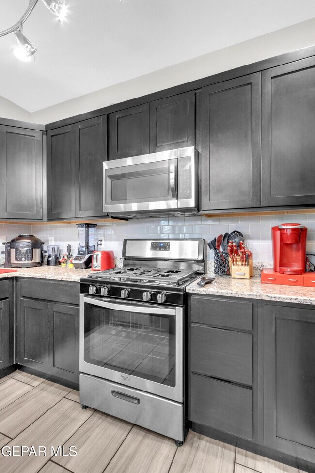 Building Photo - 412 Beech Tree Dr