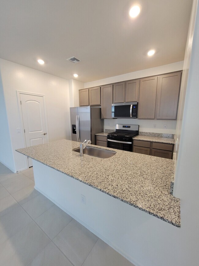 Building Photo - 15257 N Desert Lilac Ln