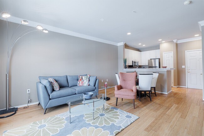 Building Photo - 2400 McCue Rd