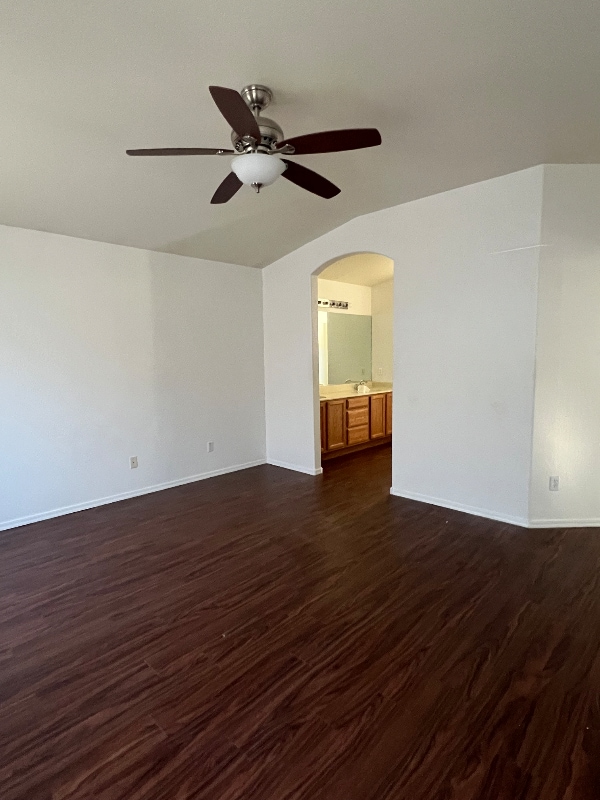 Building Photo - 598 Amante Dr