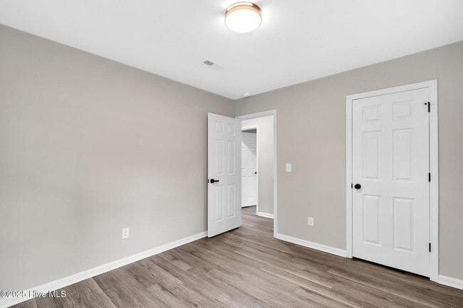Building Photo - 114 Candlewood Dr