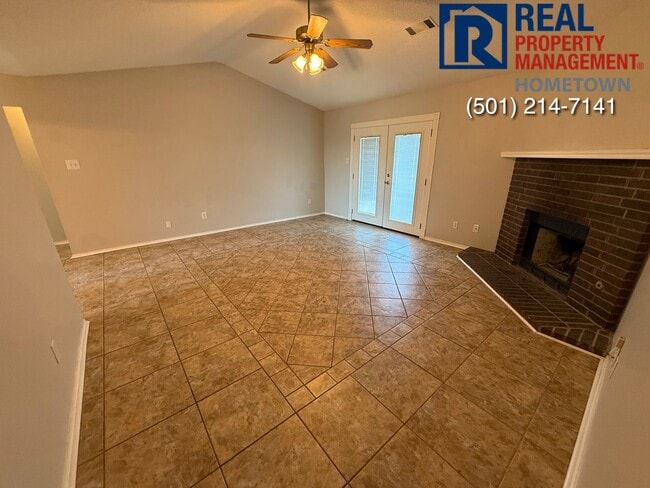 Building Photo - 2503 S 1st-