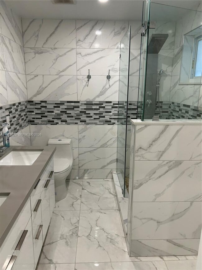 Building Photo - 6501 SW 34th St