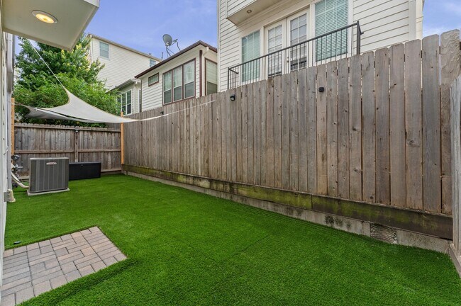 Building Photo - 311 Eado Park Cir