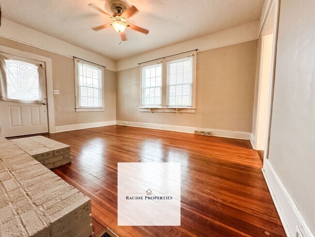 Building Photo - Charming Two Bedroom Home in Lyman