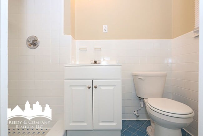 Building Photo - Welcome to 4396 Millbranch!