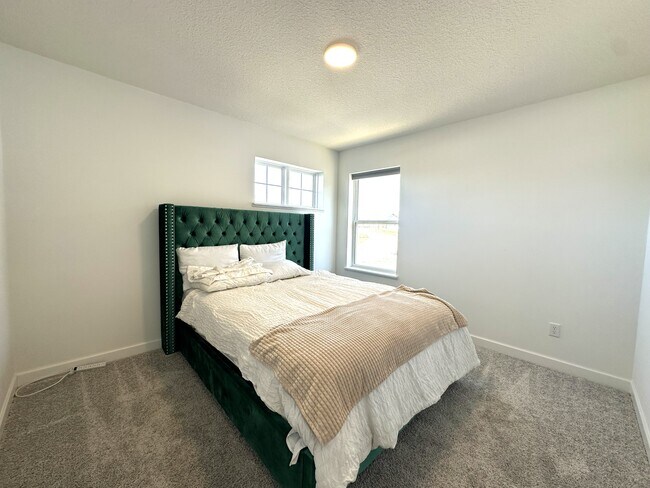 Building Photo - 22525 Wood Ln